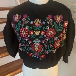 Forever 21 Embroidered Cropped Sweatshirt Black Puffed Sleeve S Y2K Boho Indie